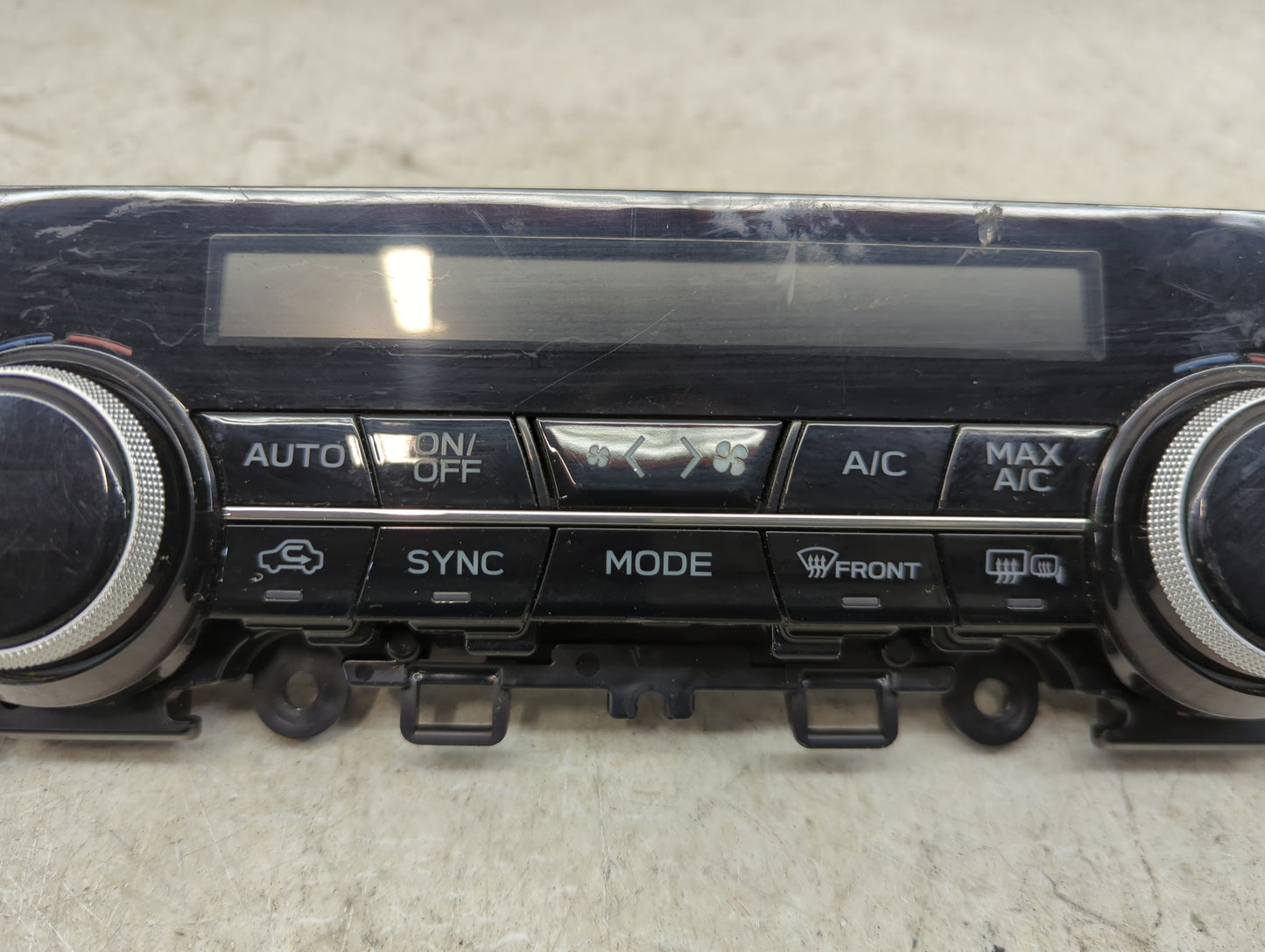2018-2019 Subaru Legacy Climate Control Module Temperature AC/Heater Replacement Fits Fits 2018 2019 OEM Used Auto Parts - O
