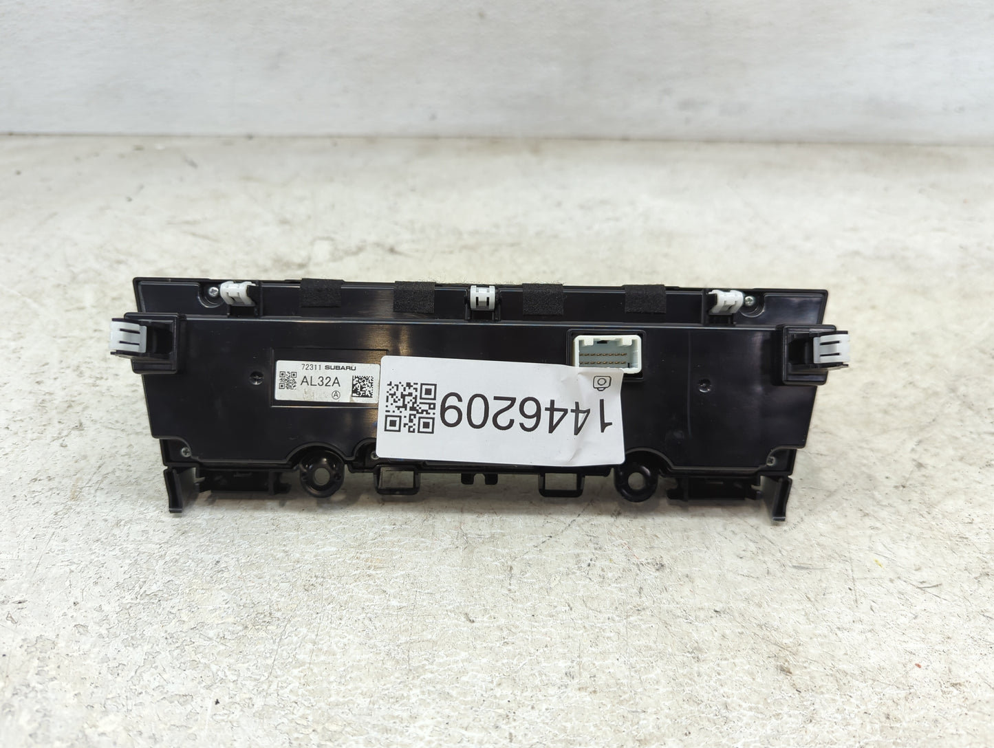 2018-2019 Subaru Legacy Climate Control Module Temperature AC/Heater Replacement Fits Fits 2018 2019 OEM Used Auto Parts - O