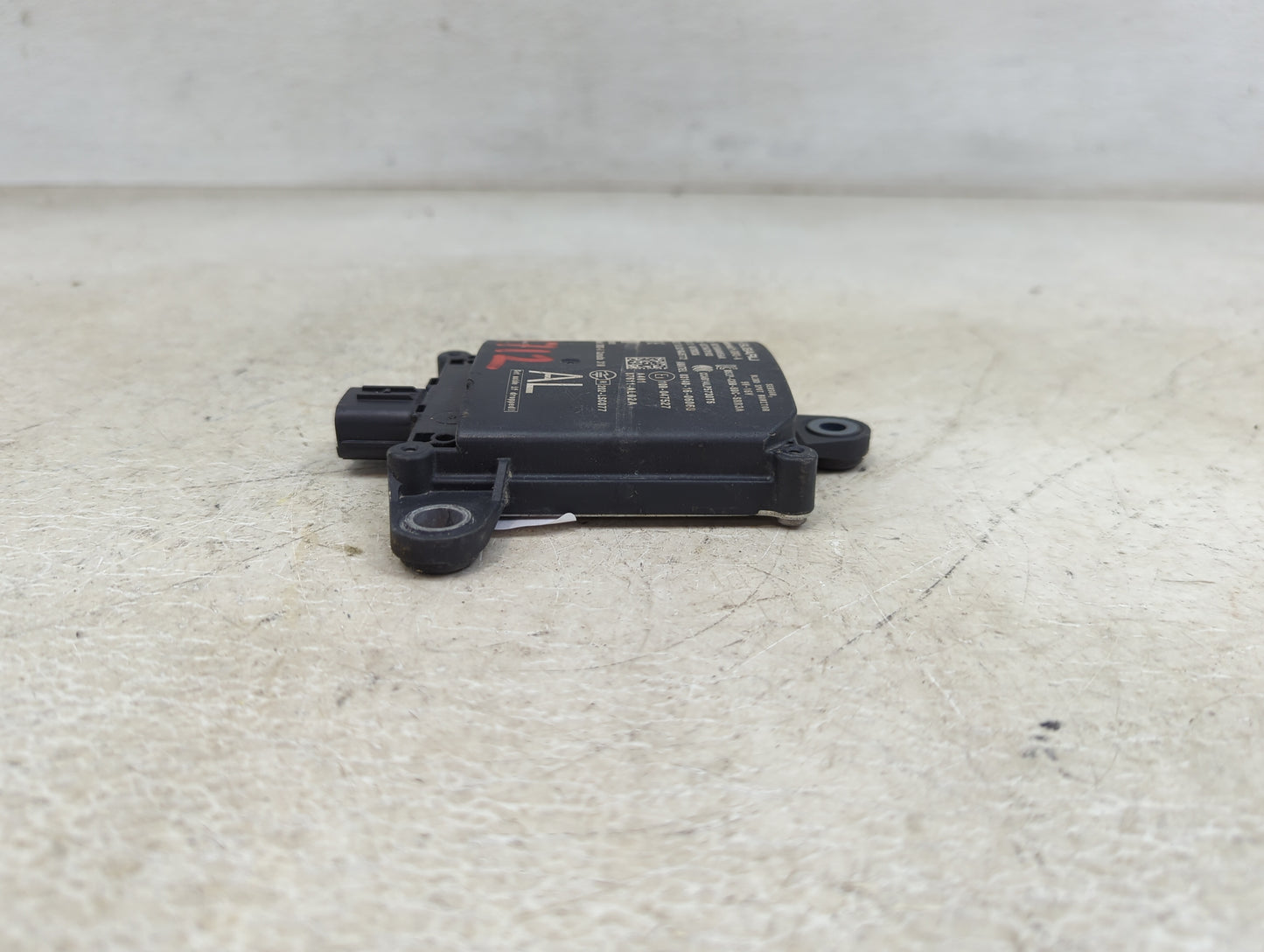 2016-2018 Subaru Legacy Chassis Control Module Ccm Bcm Body Control - Oemusedautoparts1.com