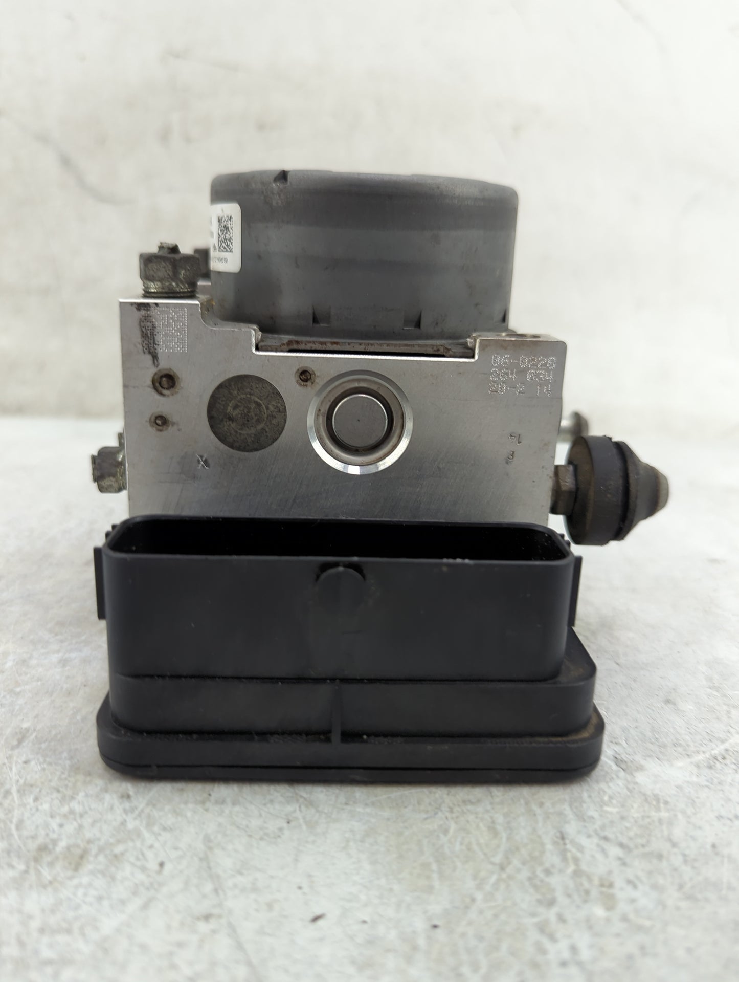 2018 Subaru Legacy ABS Pump Control Module Replacement P/N:27536AL06A 06.2102-4864.4, 28.5165-8300.3, 06.2109-8203.3 Fits OE