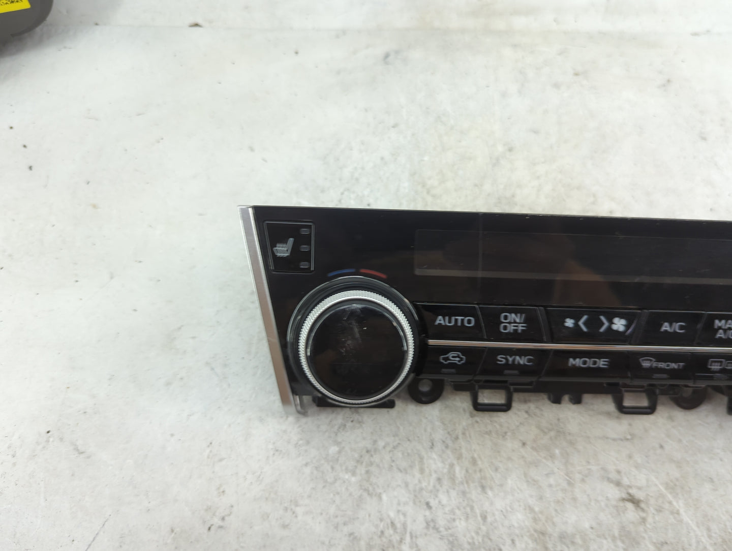 2018-2019 Subaru Legacy Climate Control Module Temperature AC/Heater Replacement Fits Fits 2018 2019 OEM Used Auto Parts - O