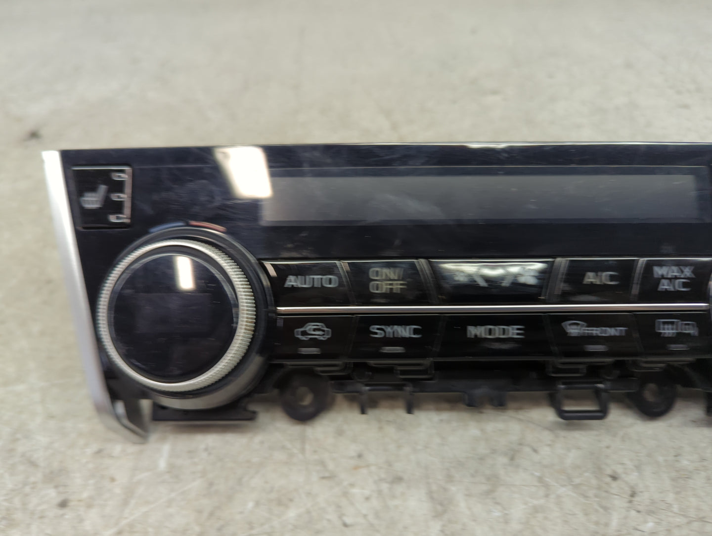 2018-2019 Subaru Legacy Climate Control Module Temperature AC/Heater Replacement Fits Fits 2018 2019 OEM Used Auto Parts - O