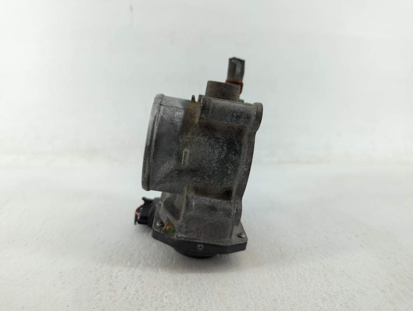 2013-2019 Subaru Legacy Throttle Body P/N:16112AA38A Fits Fits 2013 2014 2015 2016 2017 2018 2019 OEM Used Auto Parts - Oemu
