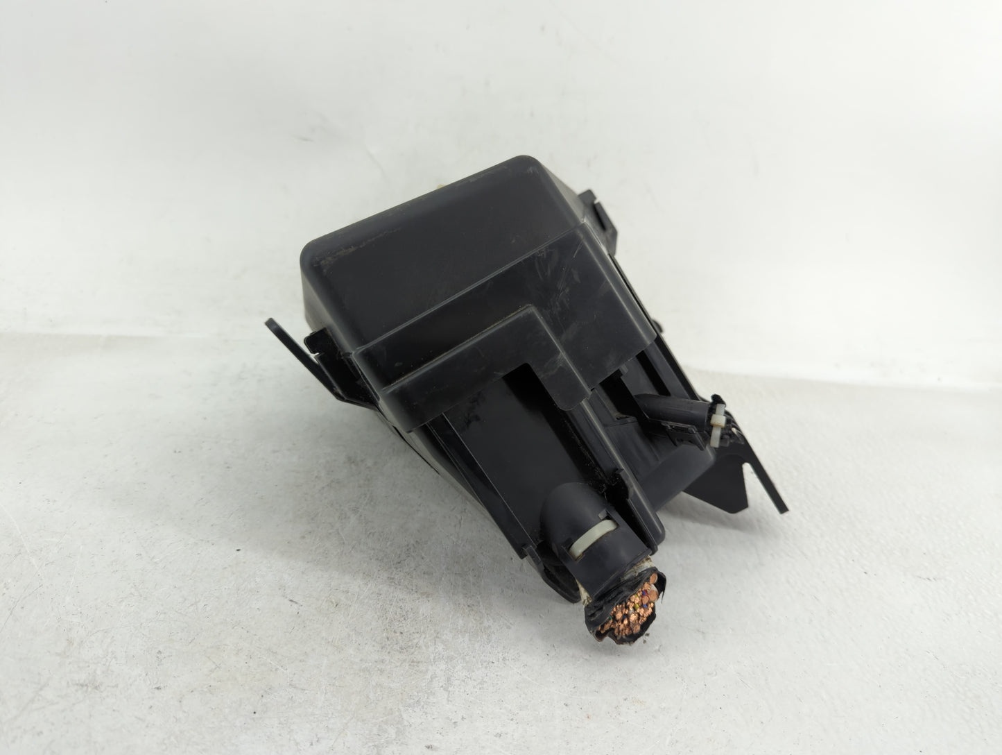 2018 Subaru Xv Fusebox Fuse Box Panel Relay Module Fits OEM Used Auto Parts - Oemusedautoparts1.com