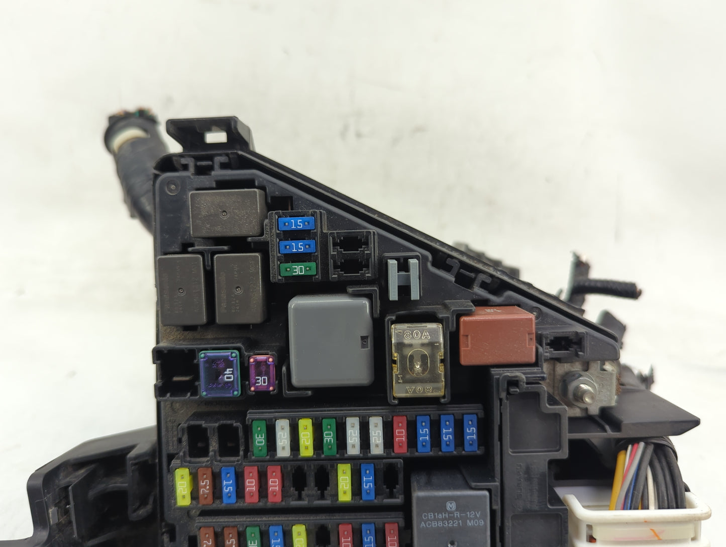 2018 Subaru Xv Fusebox Fuse Box Panel Relay Module P/N:MB504102B Fits OEM Used Auto Parts - Oemusedautoparts1.com