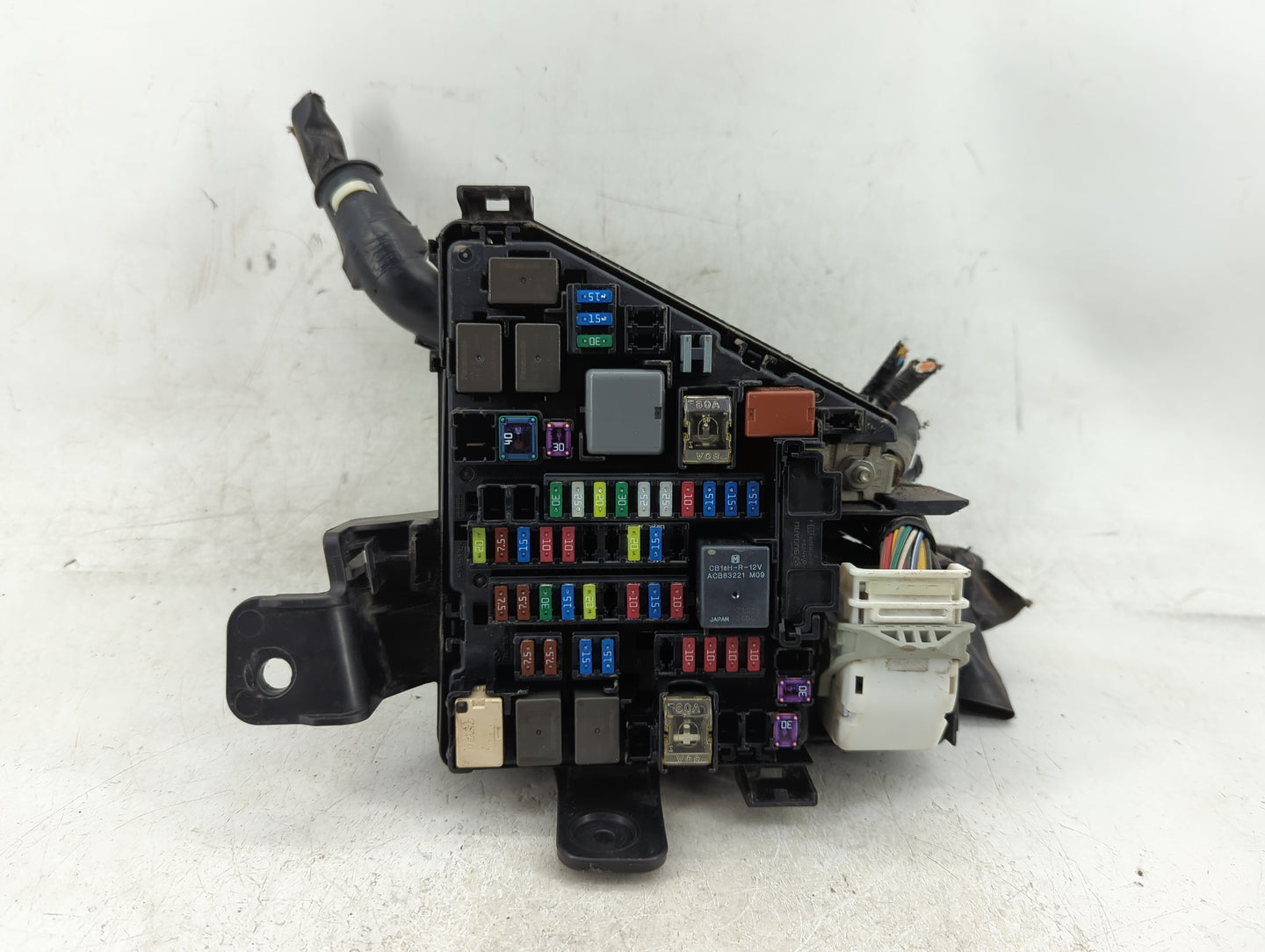 2018 Subaru Xv Fusebox Fuse Box Panel Relay Module P/N:MB504102B Fits OEM Used Auto Parts - Oemusedautoparts1.com