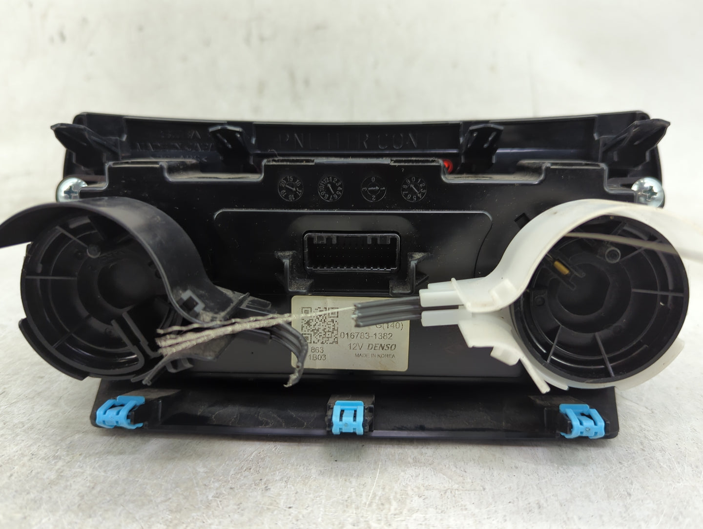 2018 Subaru Xv Climate Control Module Temperature AC/Heater Replacement P/N:72311FL500 Fits OEM Used Auto Parts - Oemusedaut