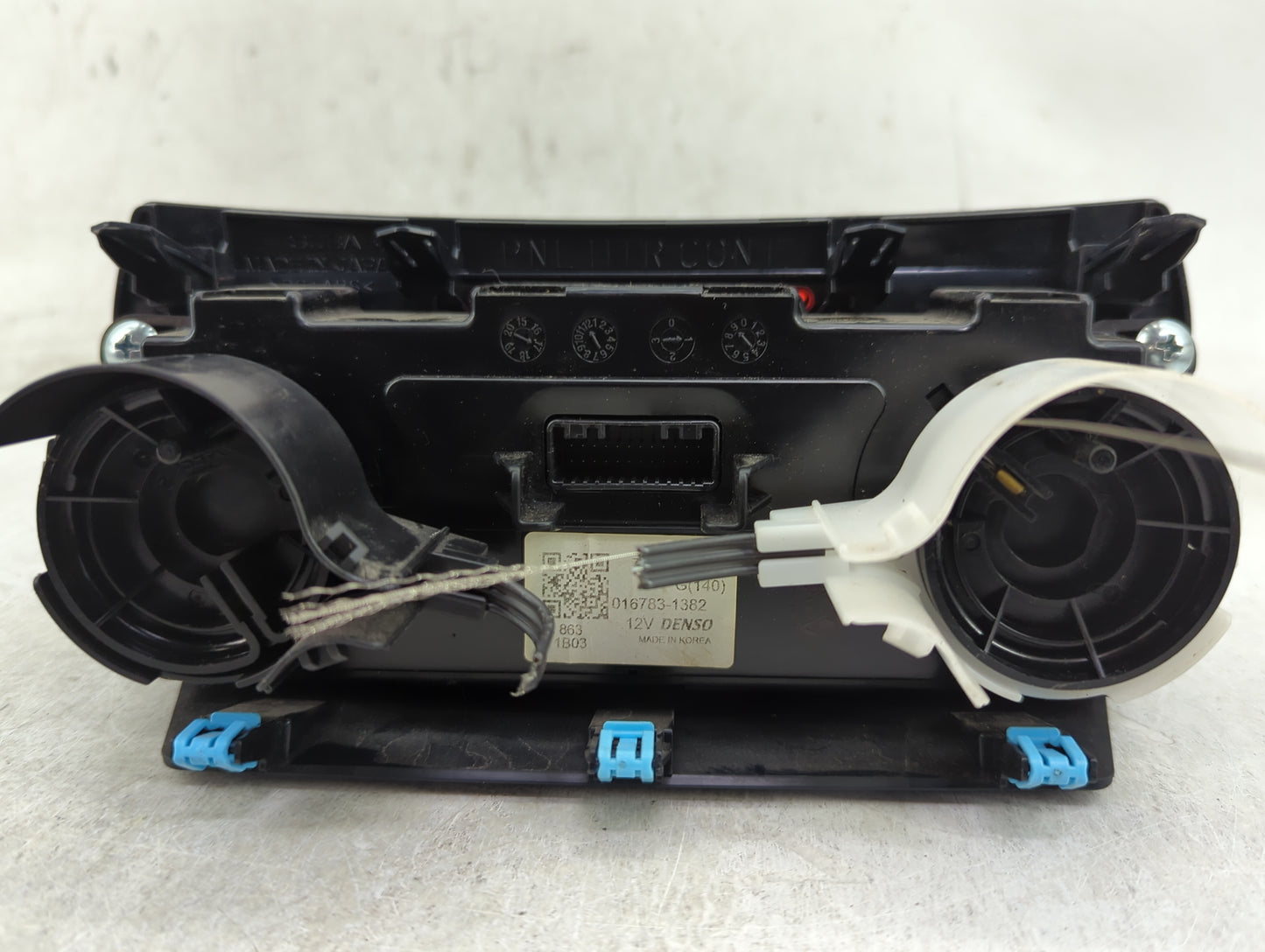 2018 Subaru Xv Climate Control Module Temperature AC/Heater Replacement P/N:72311FL500 Fits OEM Used Auto Parts - Oemusedaut