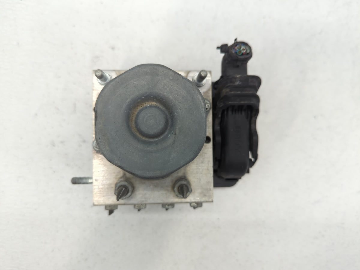 2018 Subaru Xv Anti-Lock Brake ABS Pump Module Actuator OEM P/N:44540-06080 Fits OEM Used Auto Parts - Oemusedautoparts1.com