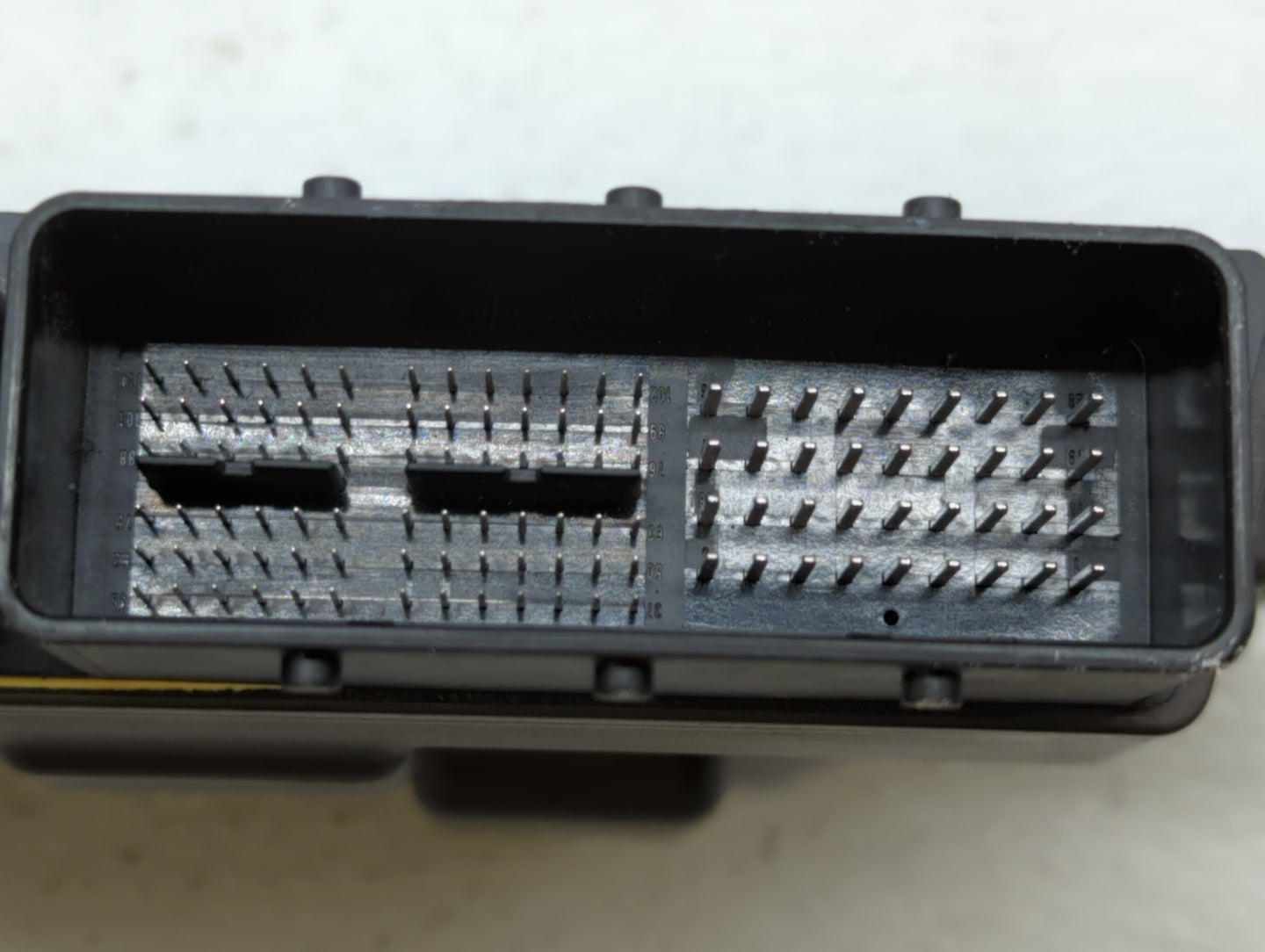 2018 Subaru Xv PCM Engine Control Computer ECU ECM PCU OEM P/N:22765AJ621 22765AJ622 Fits OEM Used Auto Parts - Oemusedautop