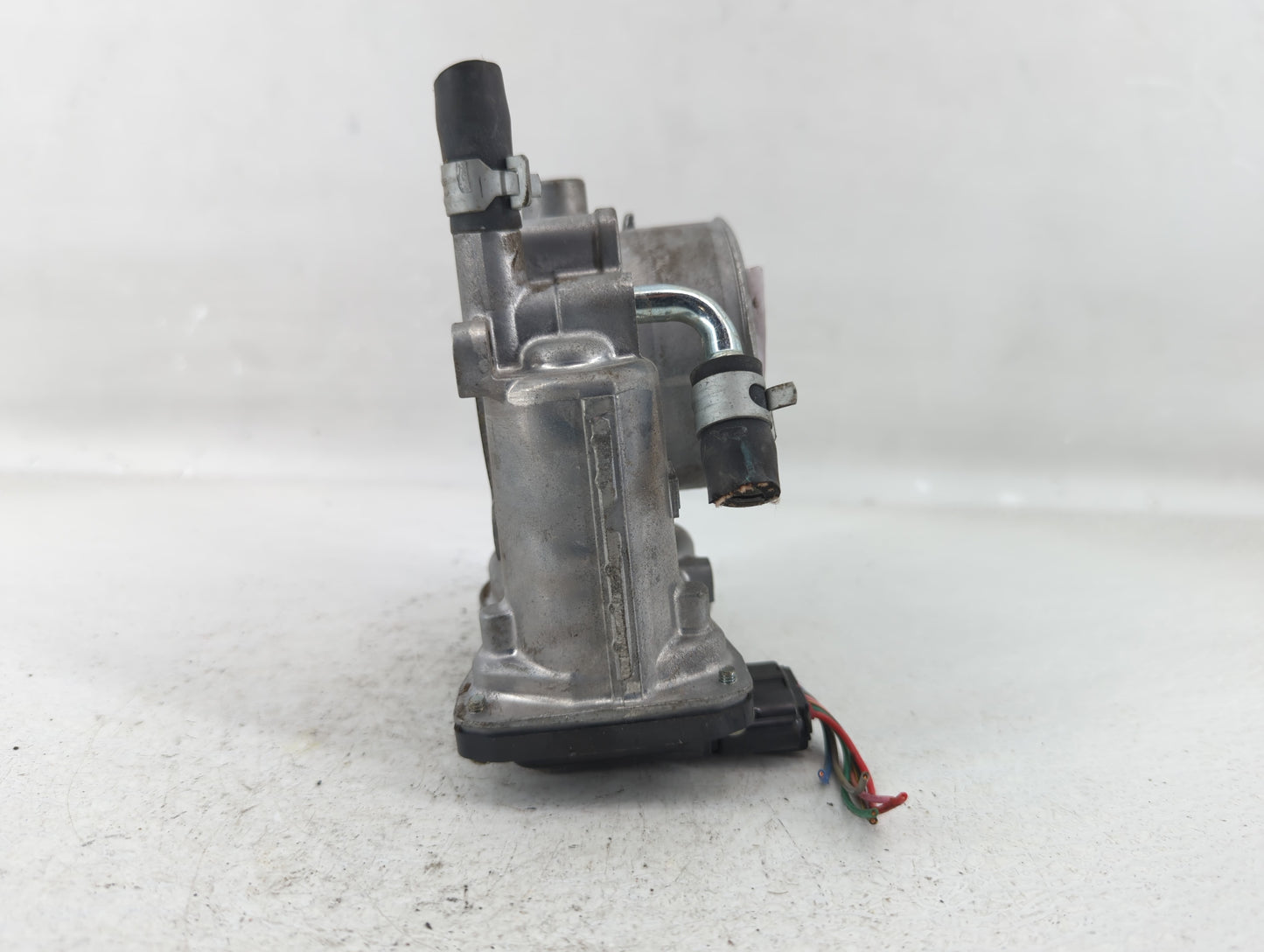 2018 Subaru Xv Throttle Body P/N:16112AA70 Fits Fits 2017 2019 2020 2021 2022 OEM Used Auto Parts - Oemusedautoparts1.com