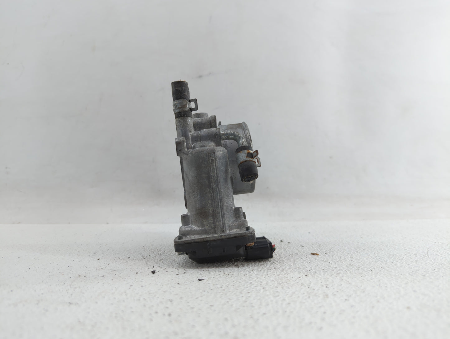 2018 Subaru Xv Crosstrek Throttle Body P/N:16112AA470 Fits Fits 2017 OEM Used Auto Parts - Oemusedautoparts1.com