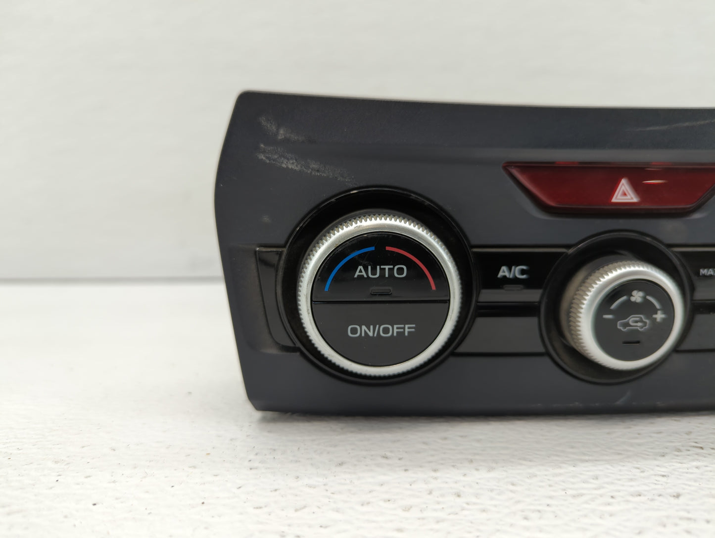 2018 Subaru Xv Crosstrek Climate Control Module Temperature AC/Heater Replacement P/N:72311FL710 Fits OEM Used Auto Parts - 