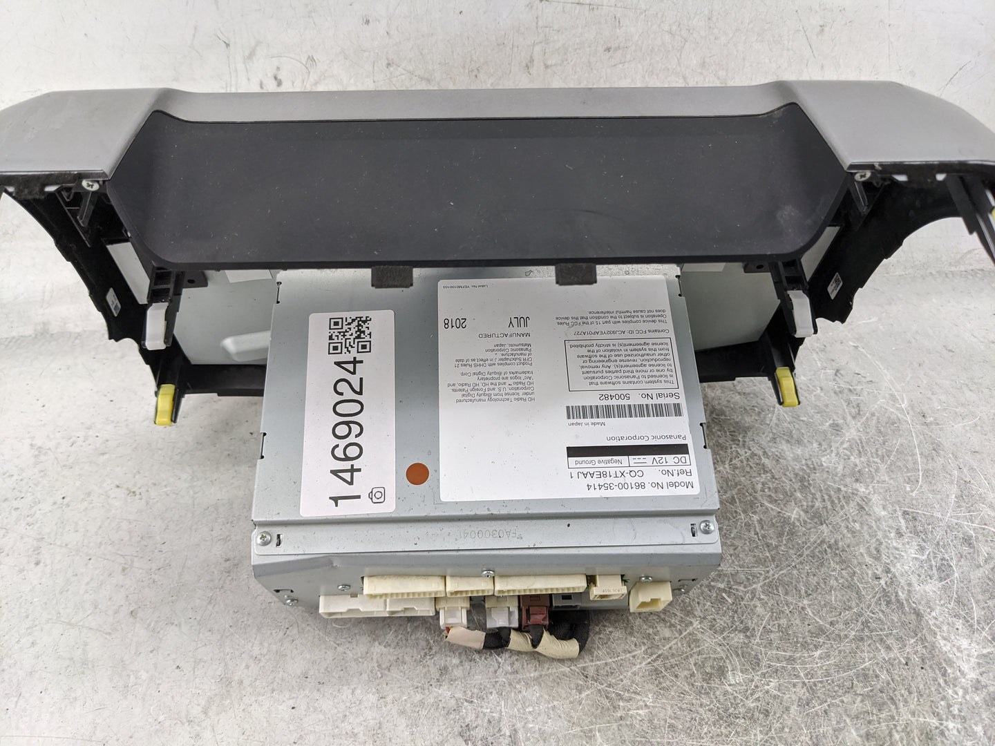 2018 Toyota 4runner Radio AM FM Cd Player Receiver Replacement P/N:86100-35414 CQ-XT18EAAJ1 Fits OEM Used Auto Parts - Oemus