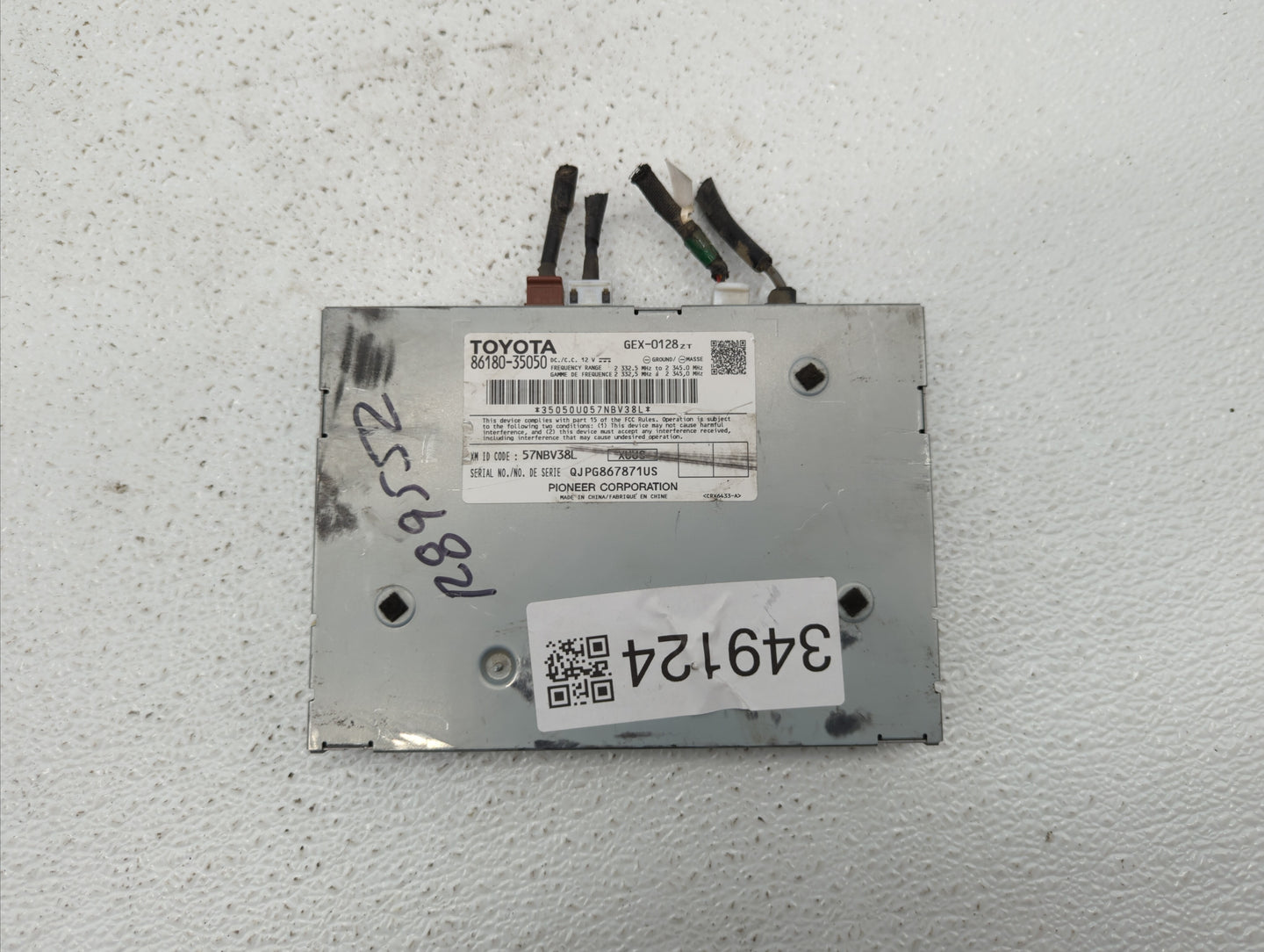 2014-2018 Toyota 4runner Radio AM FM Cd Player Receiver Replacement P/N:86180-35350 Fits Fits 2014 2015 2016 2017 2018 OEM U