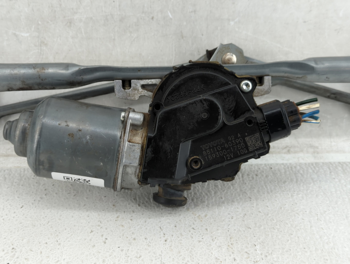 2010-2022 Toyota 4runner Front Windshield Wiper Motor P/N:85110-60390 Fits OEM Used Auto Parts - Oemusedautoparts1.com