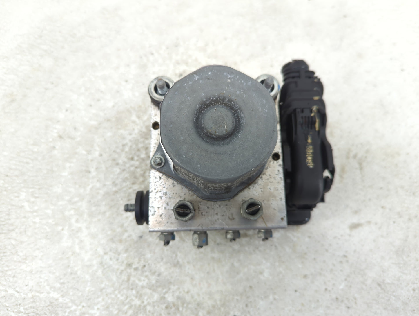 2018-2019 Toyota 86 ABS Pump Control Module Replacement P/N:27536-CA002 Fits Fits 2018 2019 OEM Used Auto Parts - Oemusedaut