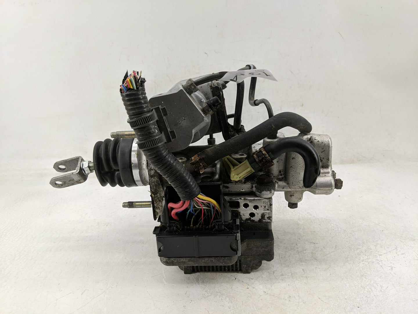 2018 Toyota Avalon Front Driver Left Lock Actuator - Oemusedautoparts1.com