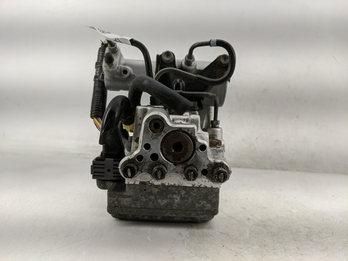2018 Toyota Avalon Front Driver Left Lock Actuator - Oemusedautoparts1.com