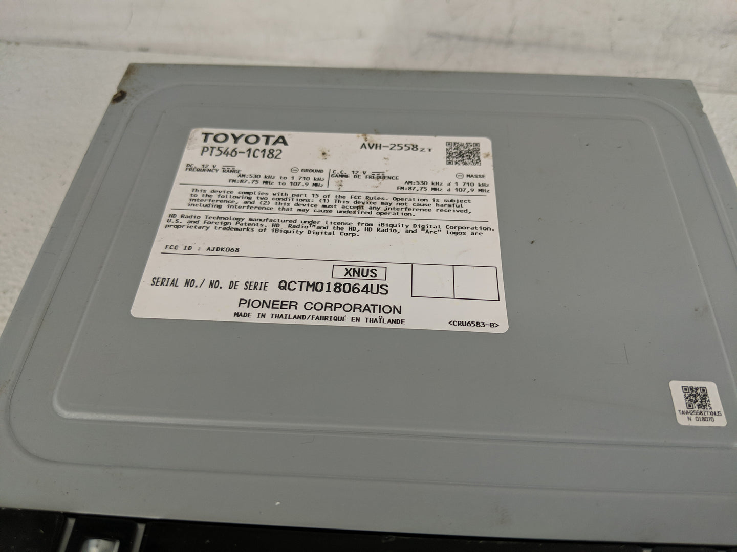 2018 Toyota C-Hr Radio AM FM Cd Player Receiver Replacement P/N:PT546-1C182 Fits OEM Used Auto Parts - Oemusedautoparts1.com