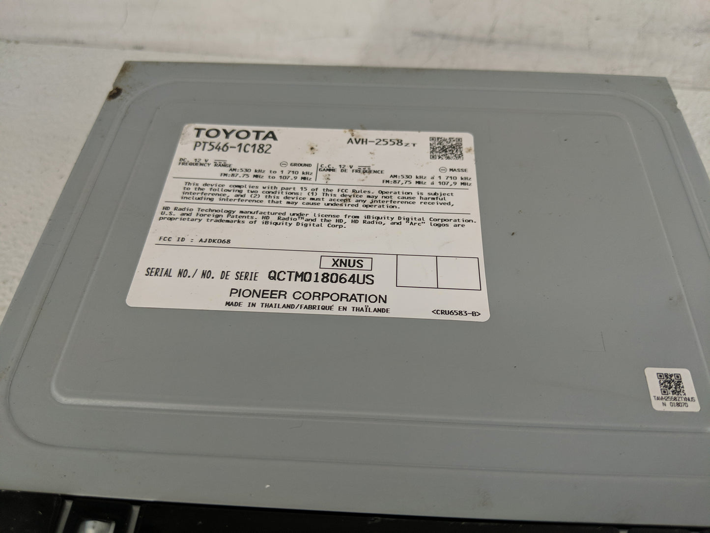 2018 Toyota C-Hr Radio AM FM Cd Player Receiver Replacement P/N:PT546-1C182 Fits OEM Used Auto Parts - Oemusedautoparts1.com