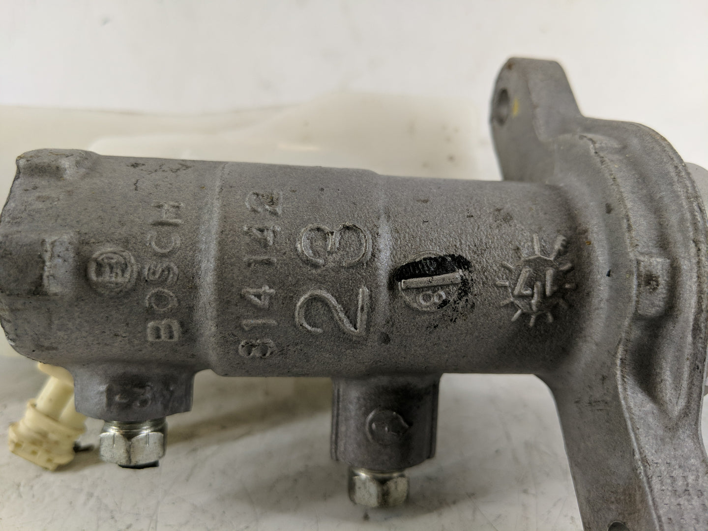 2018-2022 Toyota C-hr Brake Master Cylinder 1219251 - Oemusedautoparts1.com