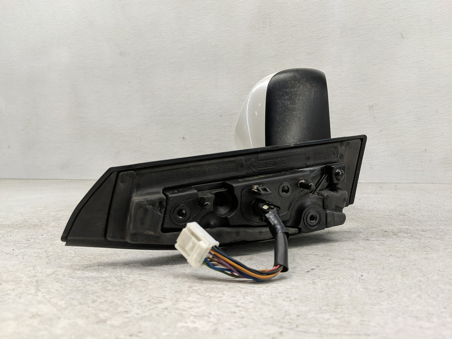 2018 Toyota C-Hr Side Mirror Replacement Passenger Right View Door Mirror P/N:E11048540 Fits OEM Used Auto Parts - Oemusedau