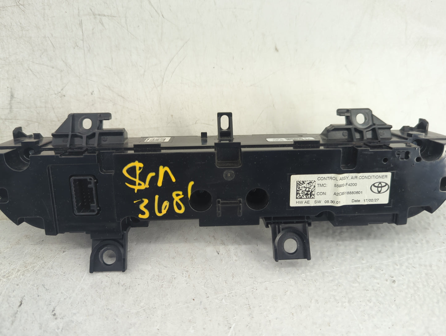 2018-2019 Toyota C-Hr Climate Control Module Temperature AC/Heater Replacement P/N:55900-F4200 A2C9518880601 Fits Fits 2018 