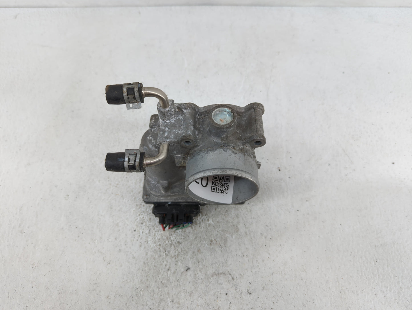 2018 Toyota C-Hr Throttle Body P/N:22030-0P050 22030-0T130, 22030-37040 Fits Fits 2013 2014 OEM Used Auto Parts - Oemusedaut