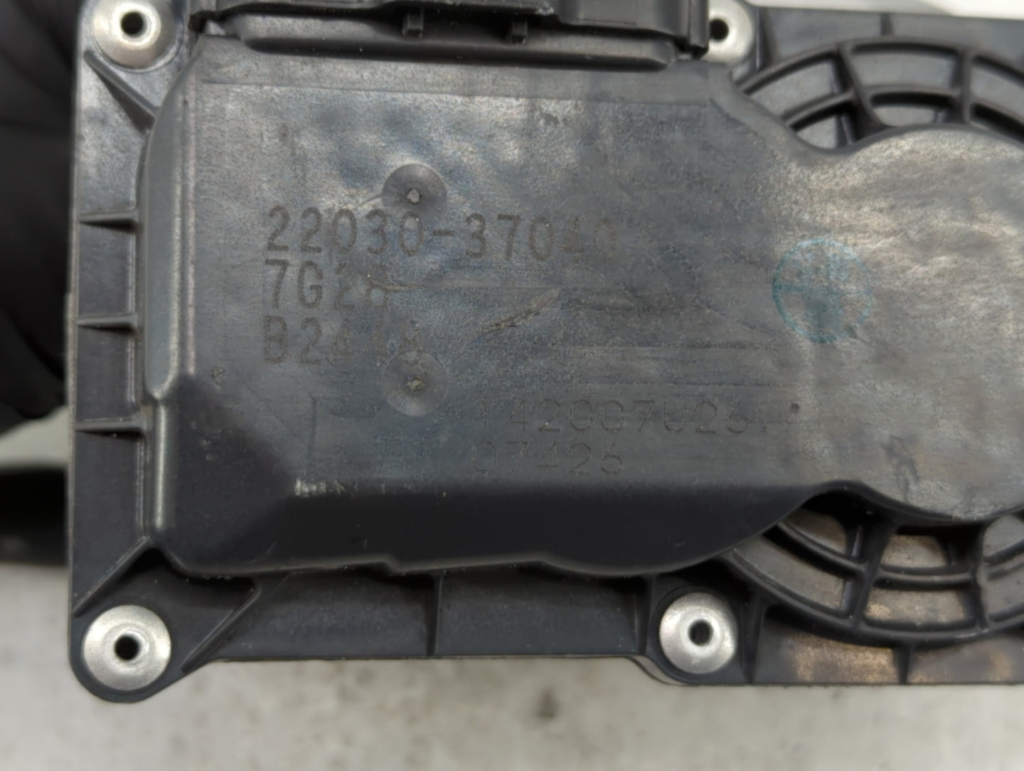 2018 Toyota C-Hr Throttle Body P/N:22030-0P050 22030-0T130, 22030-37040 Fits Fits 2013 2014 OEM Used Auto Parts - Oemusedaut
