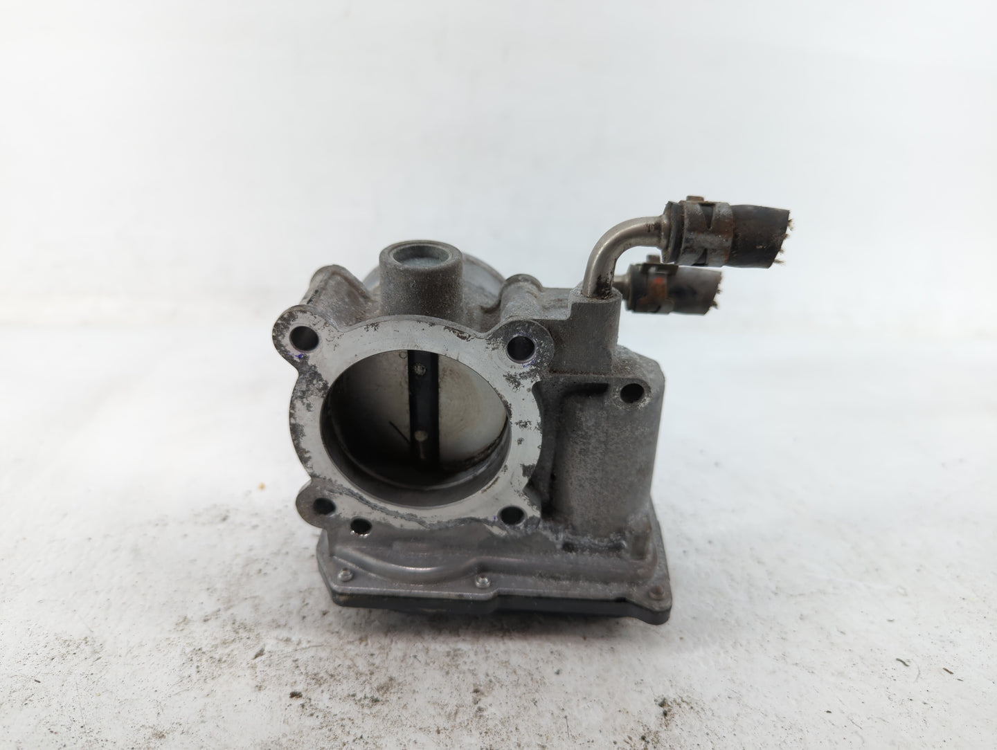 2018-2022 Toyota C-Hr Throttle Body P/N:22030-0P050 22030-0T130, 22030-37040 Fits Fits 2013 2014 2018 2019 2020 2021 2022 OE