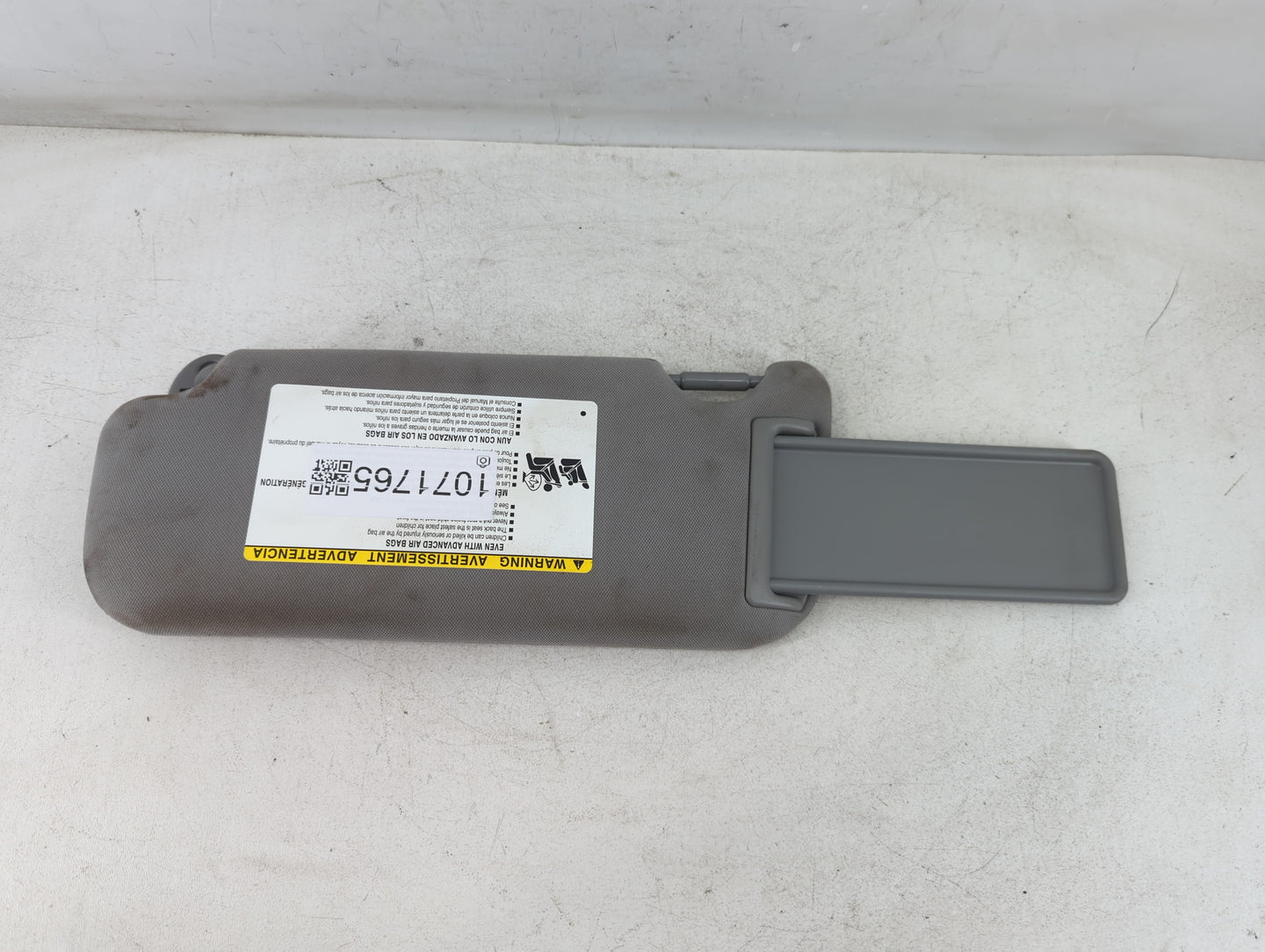 2018-2022 Toyota Camry Sun Visor Shade Replacement Passenger Right Mirror Fits Fits 2018 2019 2020 2021 2022 OEM Used Auto P