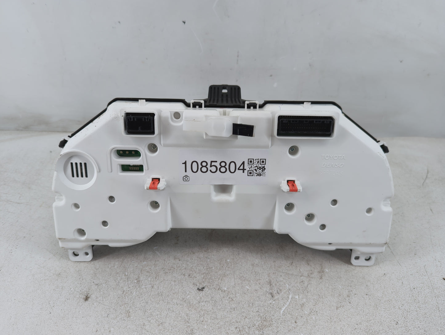 2018 Toyota Camry Instrument Cluster Speedometer Gauges P/N:83800-0XG70 Fits OEM Used Auto Parts - Oemusedautoparts1.com