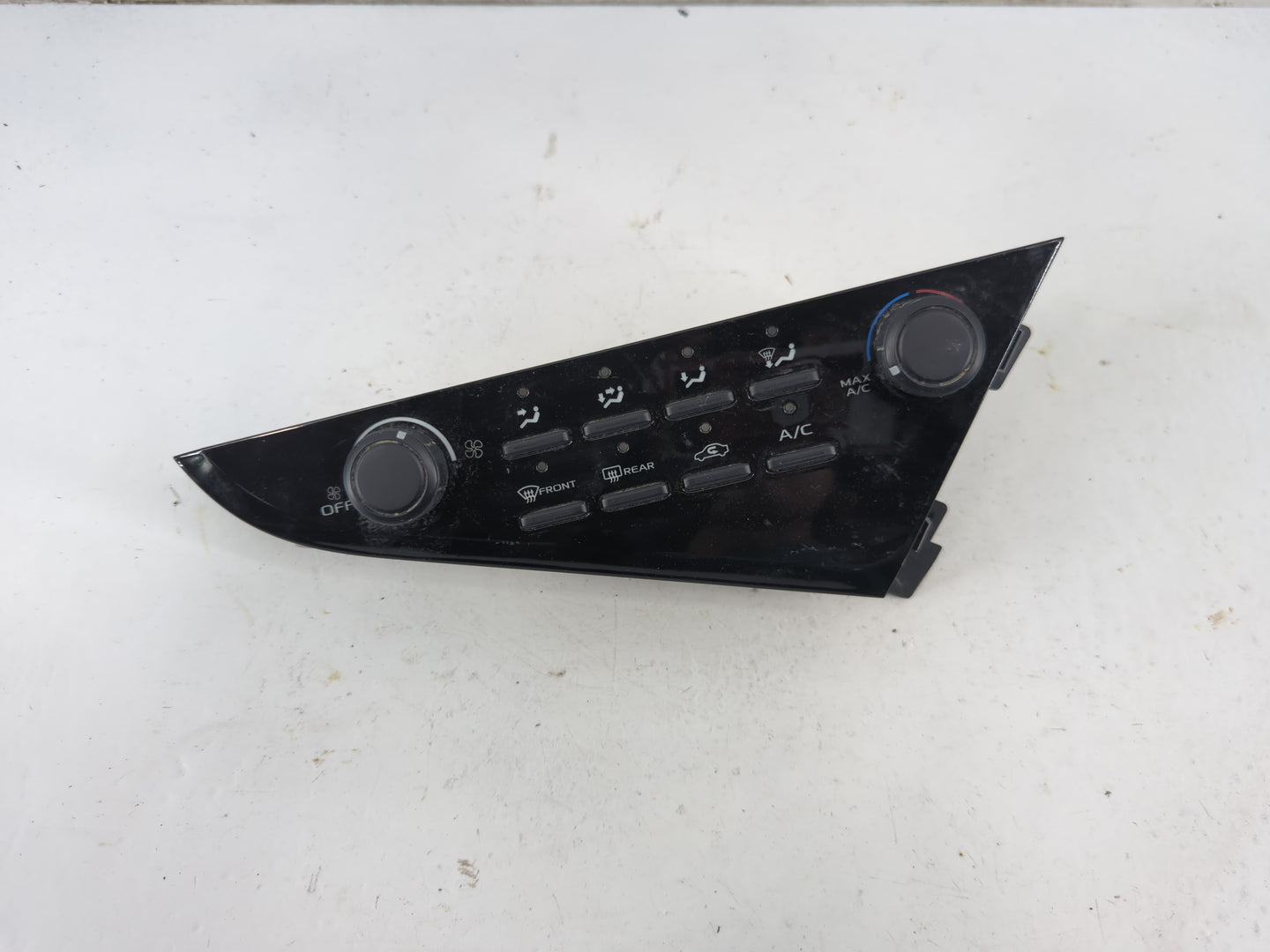 2018-2022 Toyota Camry Climate Control Module Temperature AC/Heater Replacement P/N:55900-06470 Fits Fits 2018 2019 2020 202