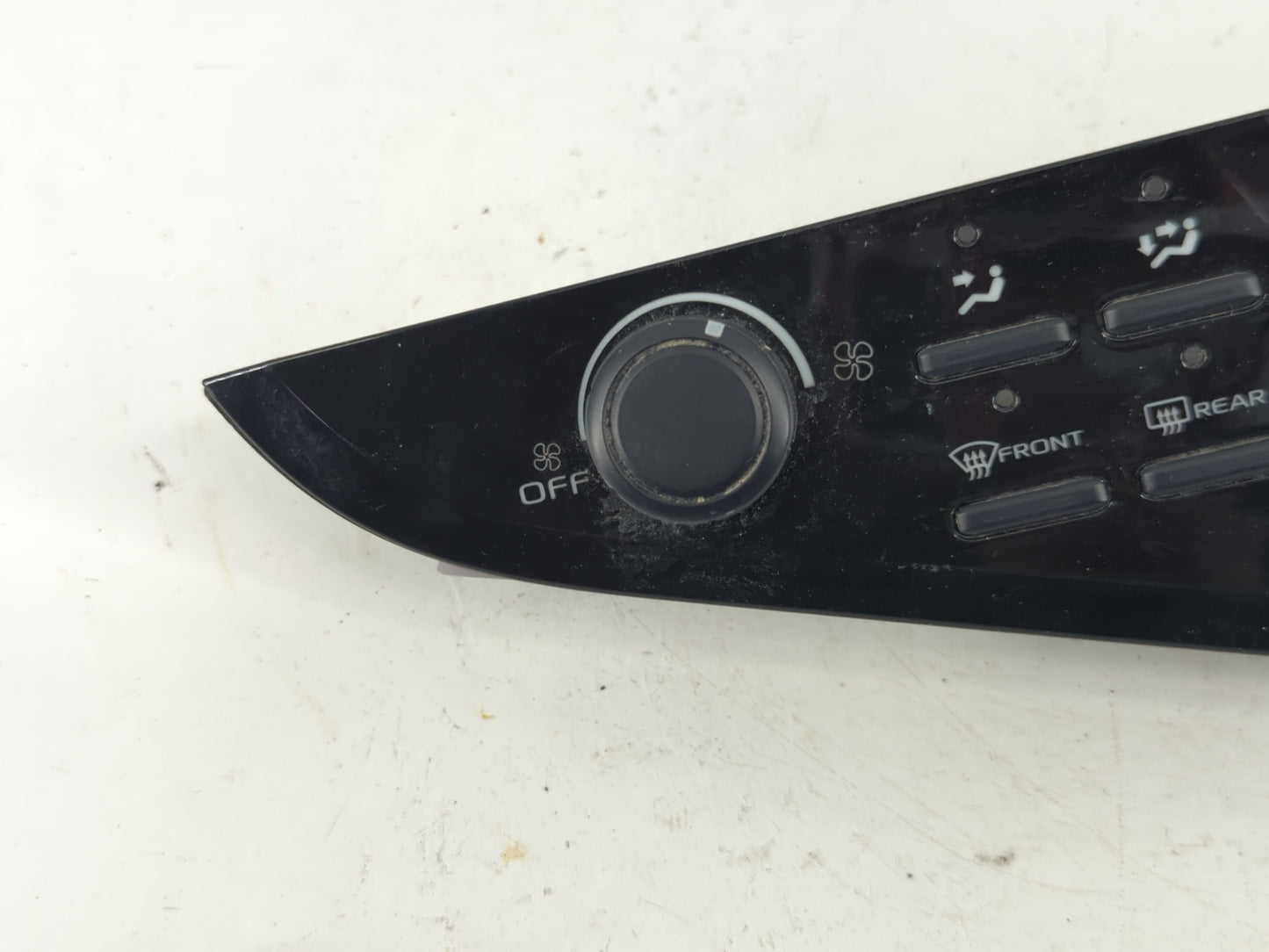 2018-2022 Toyota Camry Climate Control Module Temperature AC/Heater Replacement P/N:55900-06470 Fits Fits 2018 2019 2020 202