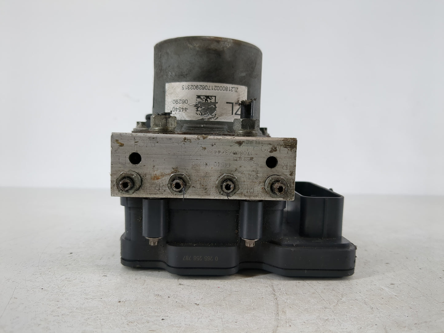 2018-2020 Toyota Camry ABS Pump Control Module Replacement P/N:44540-06290 Fits Fits 2018 2019 2020 OEM Used Auto Parts - Oe