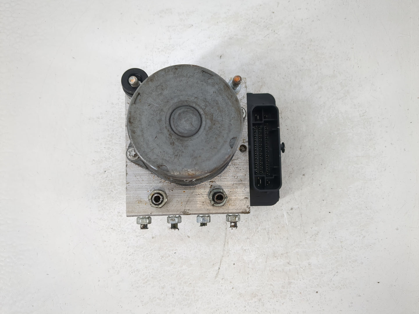 2018-2020 Toyota Camry ABS Pump Control Module Replacement P/N:44540-06290 Fits Fits 2018 2019 2020 OEM Used Auto Parts - Oe