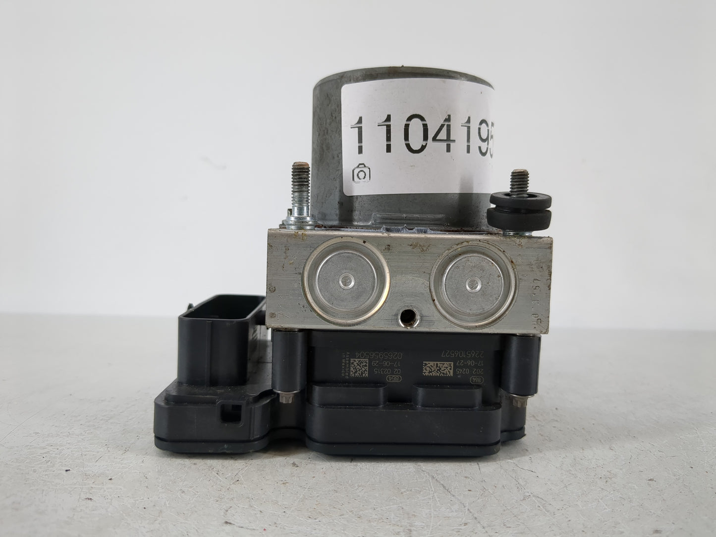 2018-2020 Toyota Camry ABS Pump Control Module Replacement P/N:44540-06290 Fits Fits 2018 2019 2020 OEM Used Auto Parts - Oe