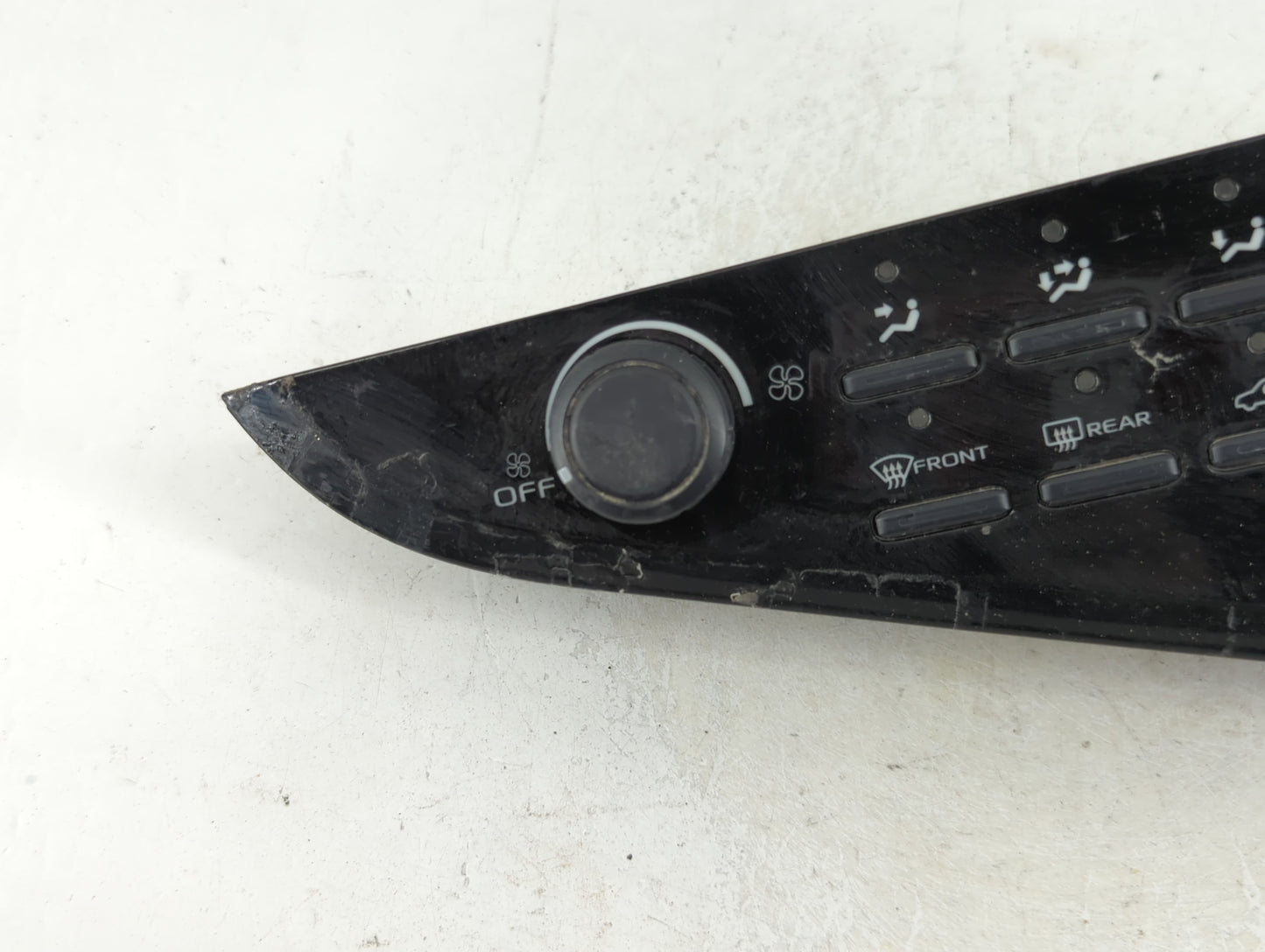 2018-2022 Toyota Camry Climate Control Module Temperature AC/Heater Replacement P/N:55900-06470 Fits Fits 2018 2019 2020 202