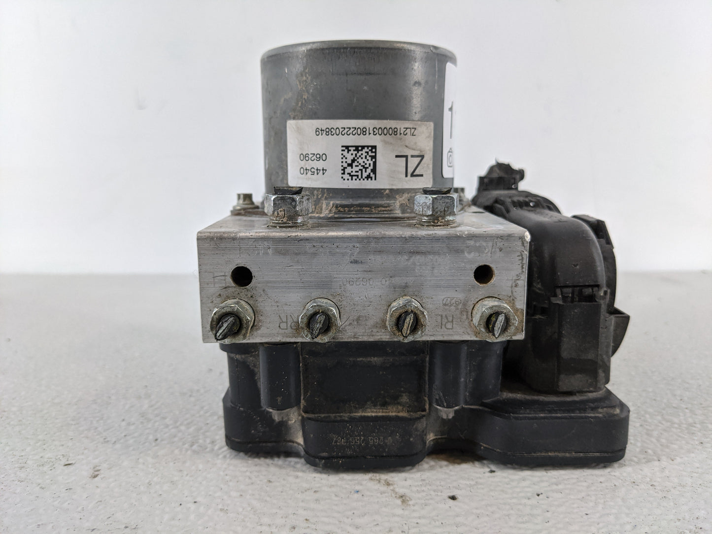 2018-2020 Toyota Camry ABS Pump Control Module Replacement P/N:44540 06290 Fits Fits 2018 2019 2020 OEM Used Auto Parts - Oe