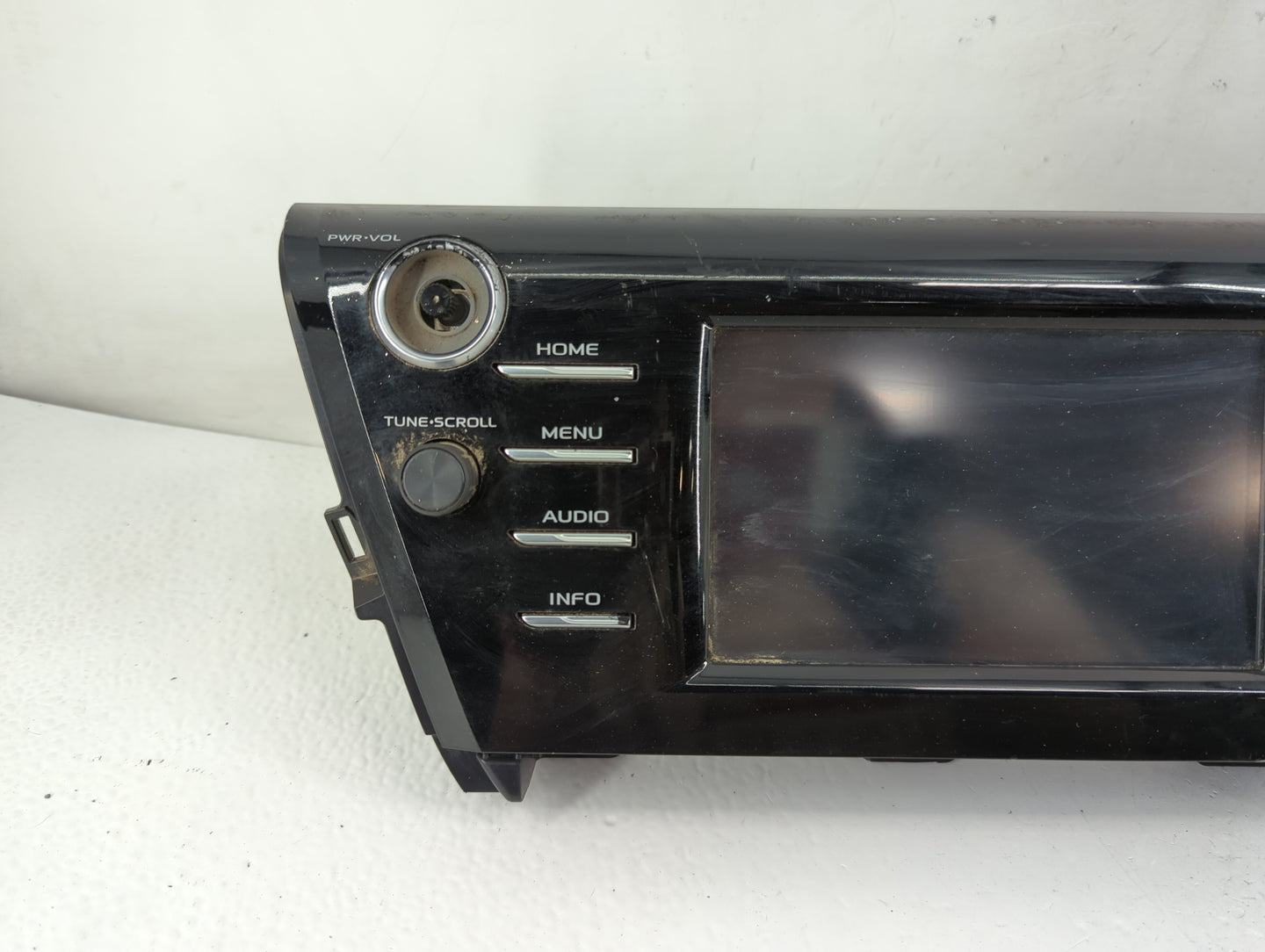 2018-2018 Toyota Camry Radio Control Panel - Oemusedautoparts1.com