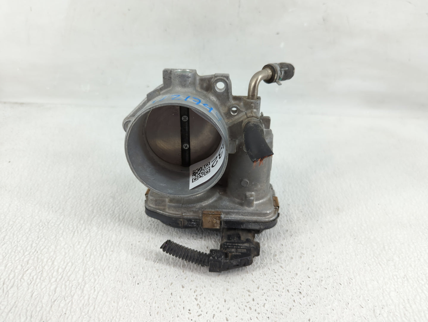 2018-2022 Toyota Camry Throttle Body P/N:22030-F0010 Fits Fits 2018 2019 2020 2021 2022 OEM Used Auto Parts - Oemusedautopar
