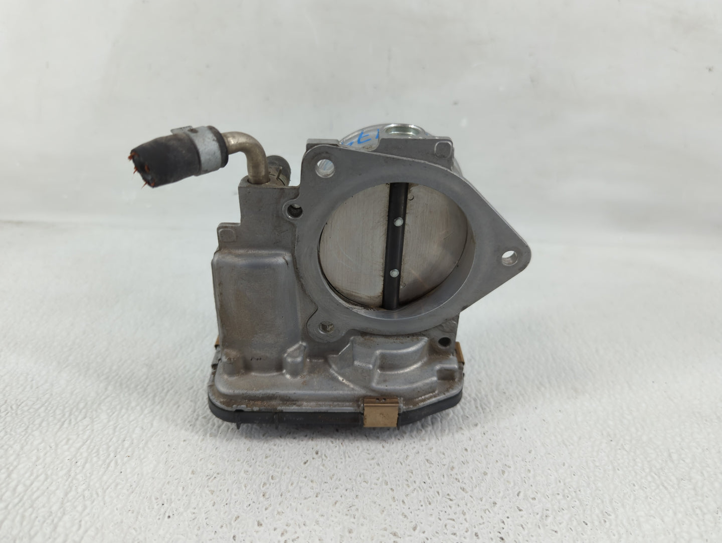 2018-2022 Toyota Camry Throttle Body P/N:22030-F0010 Fits Fits 2018 2019 2020 2021 2022 OEM Used Auto Parts - Oemusedautopar