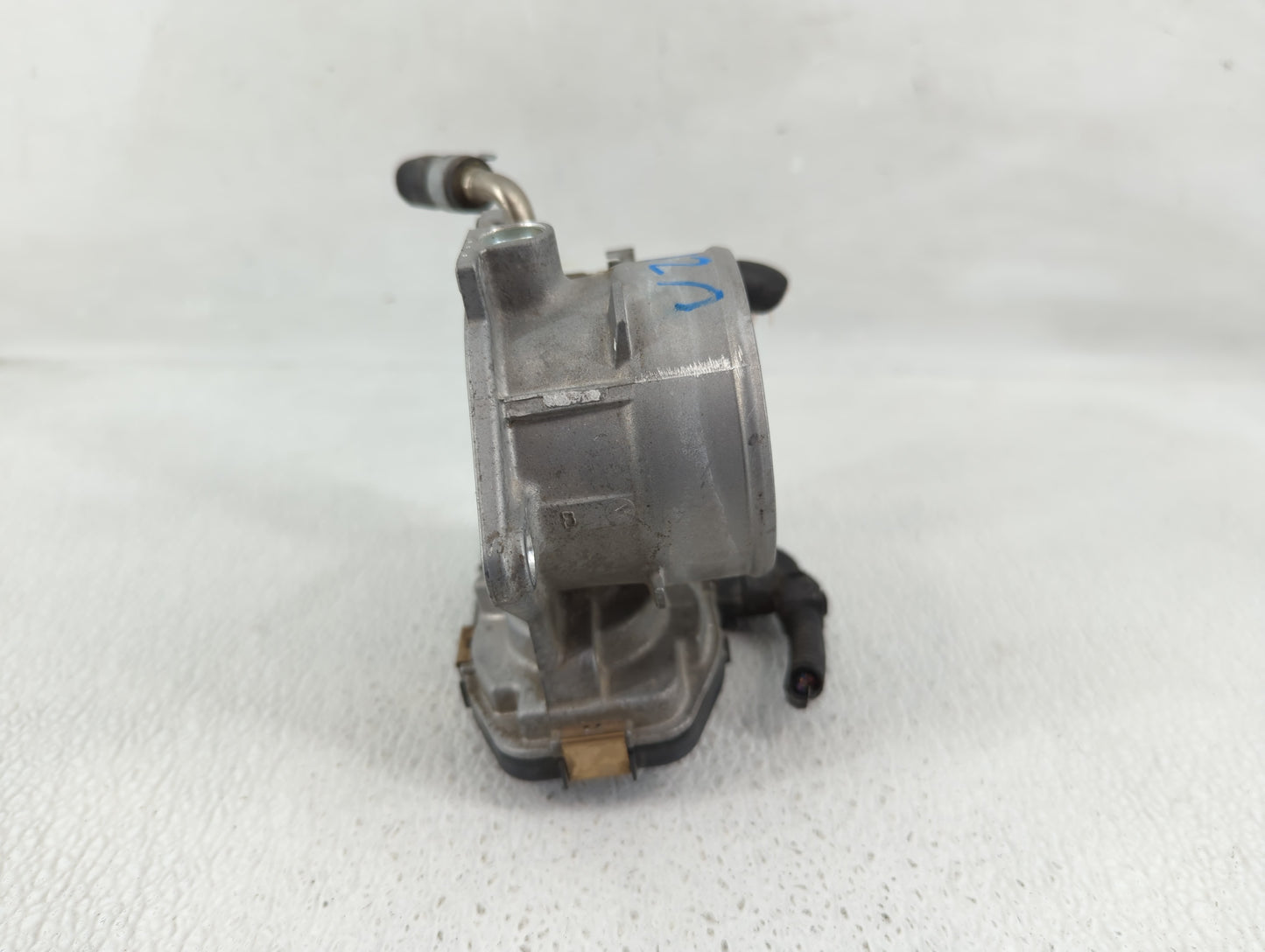 2018-2022 Toyota Camry Throttle Body P/N:22030-F0010 Fits Fits 2018 2019 2020 2021 2022 OEM Used Auto Parts - Oemusedautopar