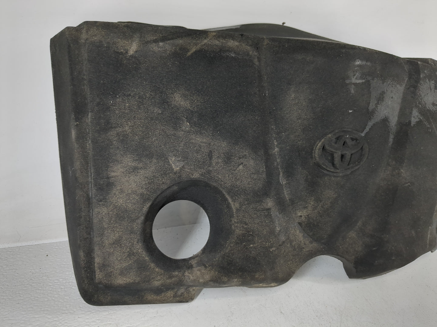 2018 Toyota Camry Engine Cover - Oemusedautoparts1.com