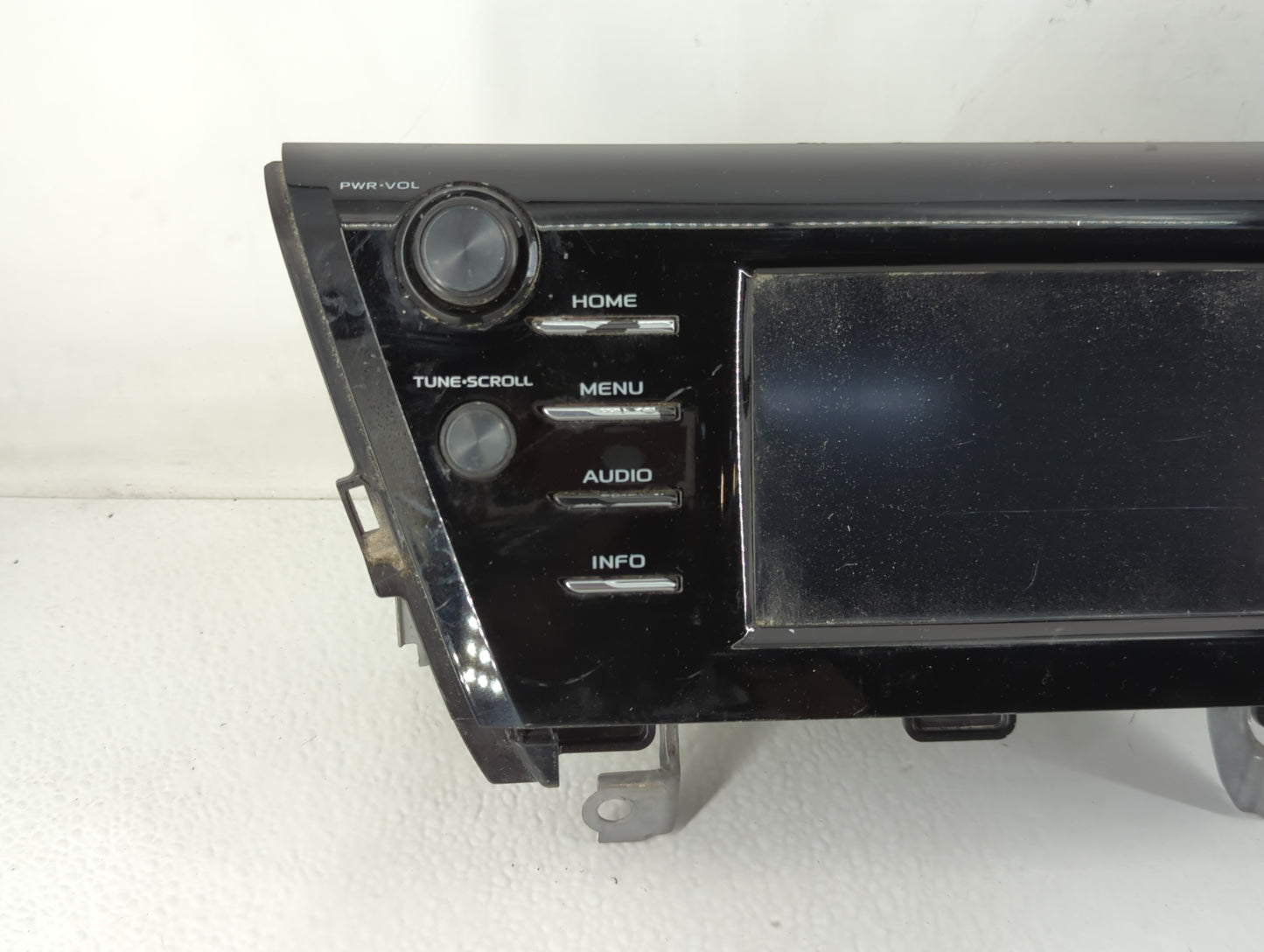 2018 Toyota Camry Radio AM FM Cd Player Receiver Replacement P/N:86140-06440 Fits OEM Used Auto Parts - Oemusedautoparts1.co