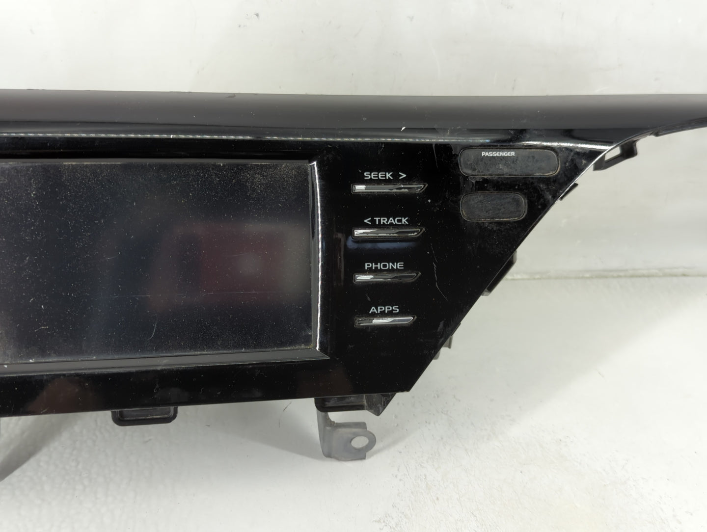 2018 Toyota Camry Radio AM FM Cd Player Receiver Replacement P/N:86140-06440 Fits OEM Used Auto Parts - Oemusedautoparts1.co