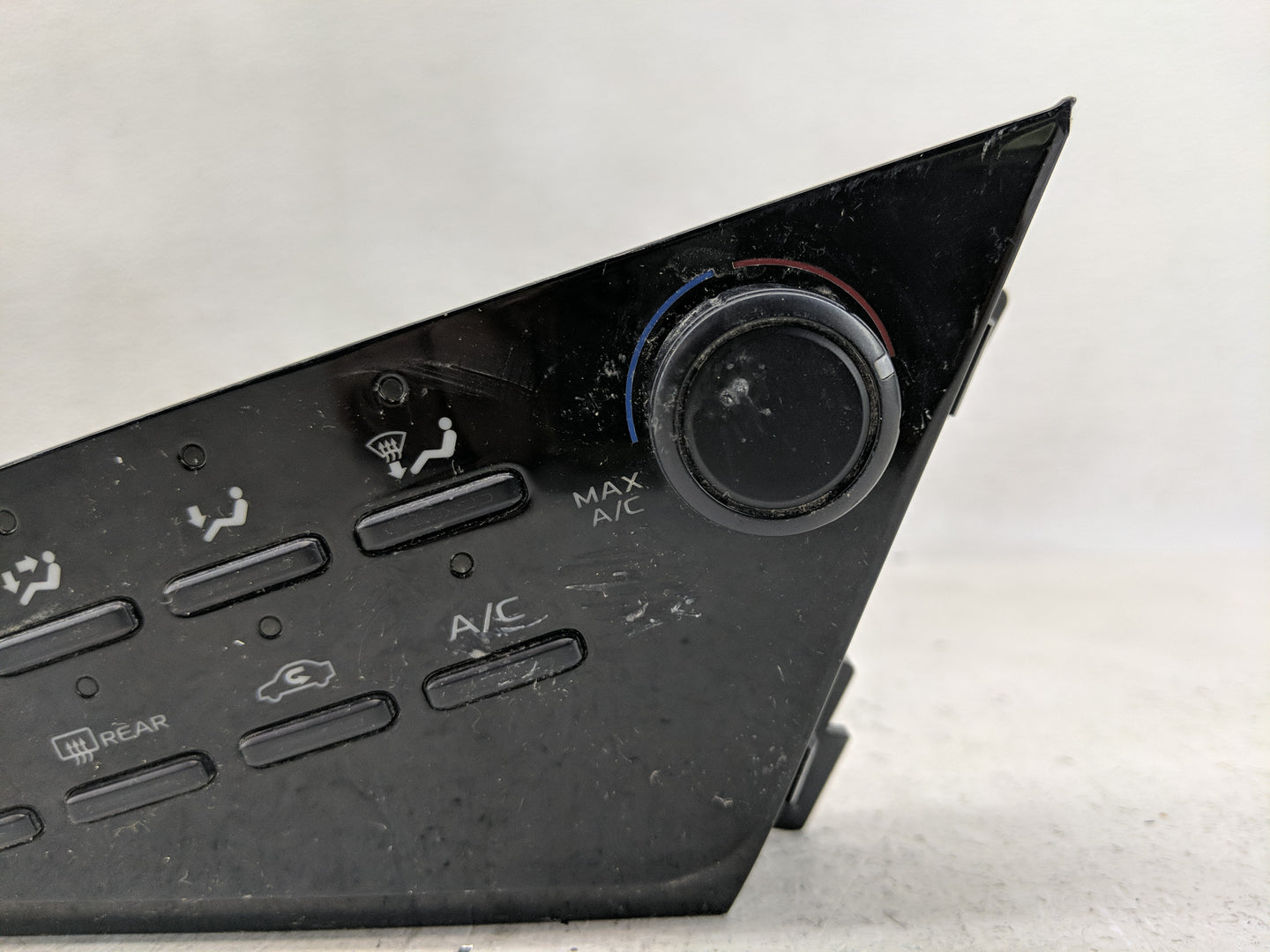 2018-2022 Toyota Camry Climate Control Module Temperature AC/Heater Replacement P/N:55900-06470 Fits Fits 2018 2019 2020 202