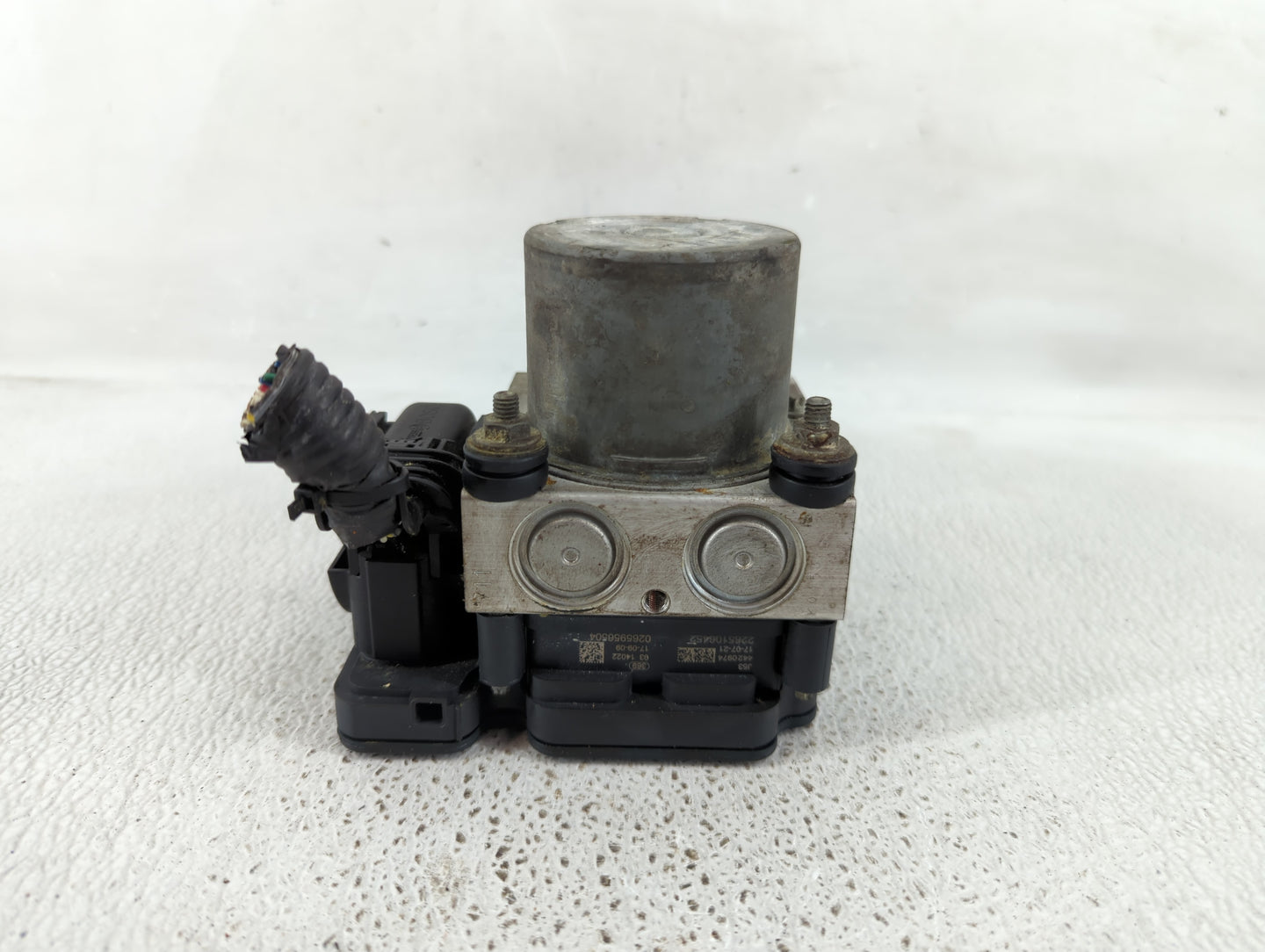 2018-2019 Toyota Camry ABS Pump Control Module Replacement Fits Fits 2018 2019 OEM Used Auto Parts - Oemusedautoparts1.com
