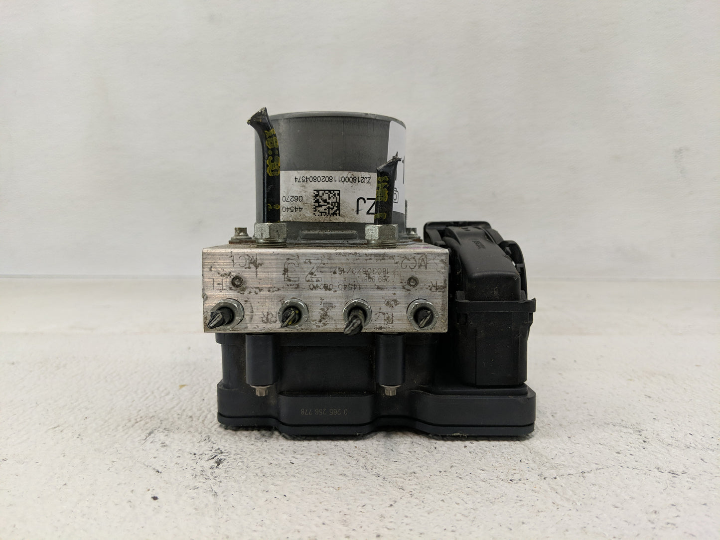 2018-2019 Toyota Camry ABS Pump Control Module Replacement P/N:44540 06270 Fits Fits 2018 2019 OEM Used Auto Parts - Oemused